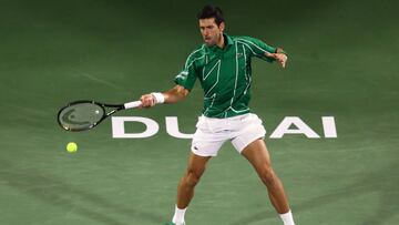 Djokovic barre Khachanov y mantiene el número uno