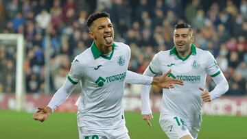 Álvaro Rodríguez celebra su gol al Pontevedra en los octavos de final de la Copa del Rey.