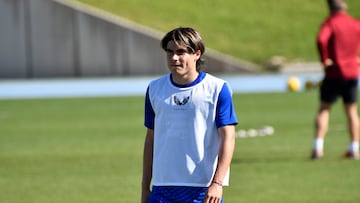 06/03/24 ENTRENAMIENTO UD ALMERIA
LUKA ROMERO.