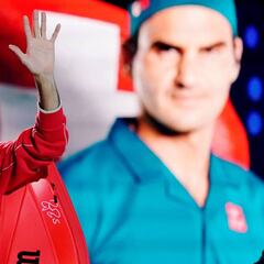 Federer escapa de un lío en su estreno ante Ramos