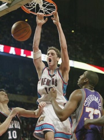 En 2003 Pau Gasol fue seleccionado para disputar el partido entre rookies y sophomores del All Star Game.