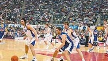 <b>BUSCAN FAENA.</B> Los toreros del Estudiantes quiere salir hoy de Vistalegre a hombros, con el pase a la fi nal como trofeo.