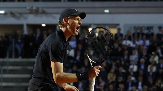 Sinner sobrevive a Paul para retar a Alcaraz en la final