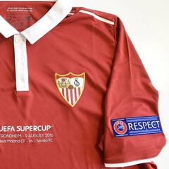 El Sevilla lucirá el logo de pentacampeón en la Supercopa