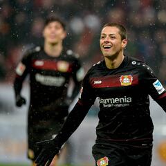¿Cuántos campeonatos conquistó “Chicharito” Hernández en el extranjero?