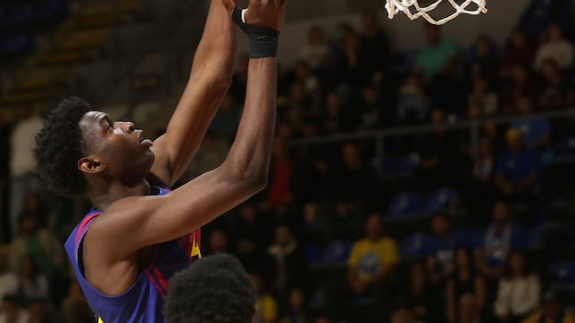 Paseo triunfal del Barça ante el Maccabi