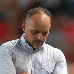 Javier Torrente deja de ser entrenador del Club León