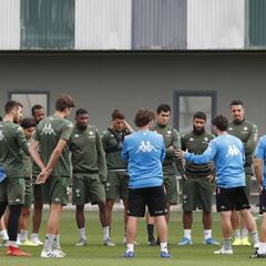 Rubi no recupera a nadie para el derbi; apunta a repetir once