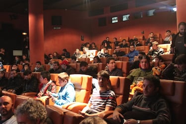 PS4 llega a España "para vosotros, jugadores"