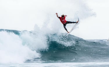 Sean Gunning y Melania Suárez, campeones de España de surf 2025