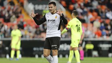 11/12/21  PARTIDO PRIMERA DIVISION 
 VALENCIA - ELCHE 
 MAXI GOMEZ TRISTEZA