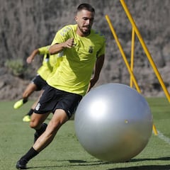 Kirian: "El punto ante el Alcorcón nos sabe a poco"