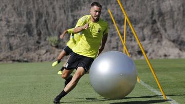 Kirian, durante un entrenamiento con Las Palmas.