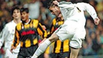 <b>EL MANUAL DEL ARIETE</B>. Portillo fue titular ante el Zaragoza y marcó este gol de cabeza con perfecto estilo.