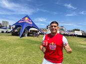 Fue seleccionado de Chile y hoy estudia y trabaja en una ferretería: “Gracias al fútbol se abrieron puertas, fue una salida”