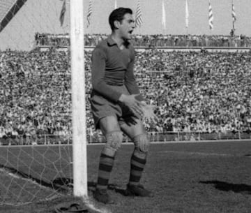 Ramallets mítico portero del Barcelona durante 15 años, jugó también en el Europa, San Fernando, Real Valladolid y Mallorca. Ramallets se consagró definitivamente en el mundial de fútbol de 1950 que se celebró en Brasil. Consiguió el Trofeo Zamora en las dos primeras ediciones (1958-59 y 1959-60) con una media de menos de un gol encajado por partido.