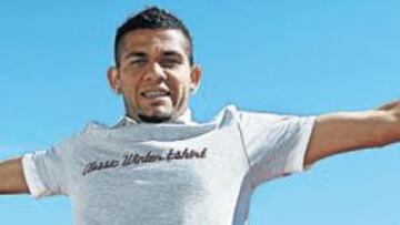 <b>DEFENSA DEL LIDERATO. </b>Alves sigue demostrando su fortaleza física. Para él no hay nunca descanso, simpre juega. Hoy lo hará, claro.