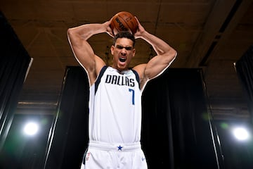 Dwight Powell (Dallas Mavericks).