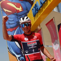 Evenepoel no se queda atrás y conquista el UAE Tour