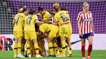 Soccer Football - Women's Champions League - Quarter Final - Atletico Madrid v FC Barcelona - San Mames, Bilbao, Spain - August 21, 2020 BarcelonaÕs Kheira Hamraoui celebrates scoring their first goal with teammates, as play resumes behind clo