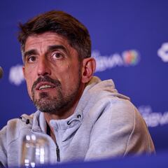 Veljko Paunovic aplaude actuación de los debutantes