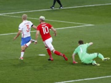 1-0. Aaron Ramsey marcó el primer tanto.