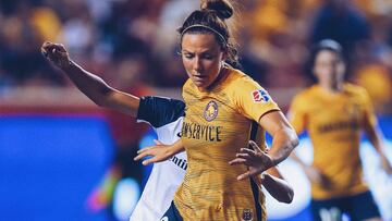 La defensora escocesa logró su clasificación a la Copa Mundial, Francia, 2019, al derrotar a Albania 2-1; esta es la primera aparición de la Selección de Escocia Femenil en el torneo.