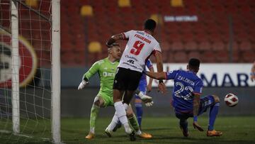 “Te van a hacer charlas y después...”: la U expone su enojo por el arbitraje