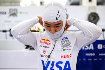 Yuki Tsunoda durante el test de pretemporada 2025 de Frmula 1 celebrado en el Circuito Internacional de Sakhir, en Bahrin.