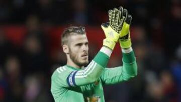 De Gea, con el brazalete.