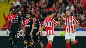 Guadalajara (Greece), 20/07/2023.- Sporting de Gijon's Carlos Izquierdoz (R) celebrates after scoring against Atlas during a friendly match at the Jalisco Stadium in Guadalajara, Mexico, 19 July 2023. (Futbol, Amistoso) EFE/EPA/Francisco Guasco