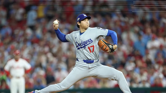 PHILADELPHIA, PENNSYLVANIA - OCTOBER 04: Shohei Ohtani #17 of the Los Angeles Dodgers pitches in the second inning against the Philadelphia Phillies in game one of the Division Series at Citizens Bank Park on October 04, 2025 in Philadelphia, Pennsylvania. Emilee Chinn/Getty Images/AFP (Photo by Emilee Chinn / GETTY IMAGES NORTH AMERICA / Getty Images via AFP)