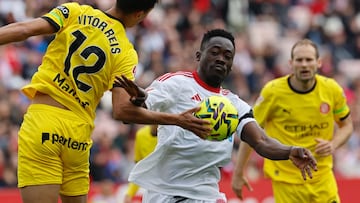 Akor, con Vitor Reis.