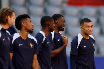 Kylian Mbappé, durante el entrenamiento de Francia. 