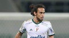 "Si Valdivia está, genial, si no, hay jugadores en esa función"