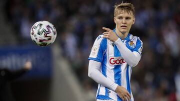 SAN SEBASTIAN, SPAIN - FEBRUARY 13: Martin Odegaard of Real Sociedad during the Spanish Copa del Rey  match between Real Sociedad v Mirandes at the Estadio Anoeta on February 13, 2020 in San Sebastian Spain (Photo by David S. Bustamante/Soccrates/Getty Im
