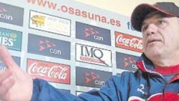 <b>CRÍTICO. </b>Aguirre no está contento con los últimos partidos de su equipo.