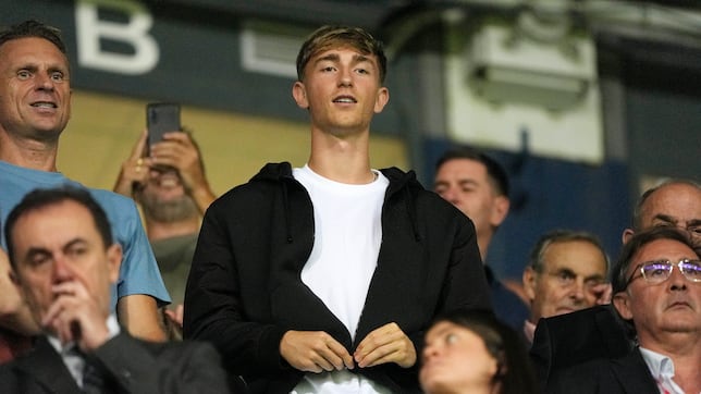 Dean Huijsen vibra con su Málaga en La Rosaleda