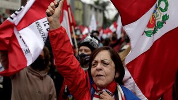 People participate in a protest against communism and Peru&#039;s new government led by President Pedro Castillo, a self-described Marxist-Leninist, in Lima, Peru August 1, 2021. REUTERS/Angela Ponce