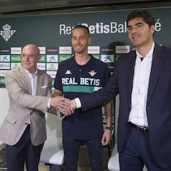 Canales: "La propuesta de Setién encaja con mi idea de fútbol"