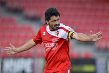 El volante italiano, que era capitán del Sion en Suiza, fue designado técnico tras la partida de Víctor Muñoz en 2013 a los 35 años.