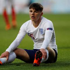 Un primo de Steven Gerrard firma con la Real Balompédica Linense