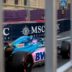 Albon la toma con Alonso: “Ridículo, tienen que penalizarle”