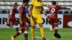 Huracán goleó a Alianza y ya palpita la fase de grupos