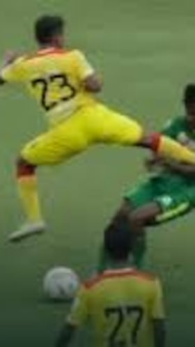 Da patada karateka y es suspendido de por vida