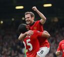 Doblete de Mata y Rooney en el debut de Giggs como técnico
