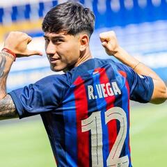Román Vega ya es nuevo jugador del Barça B