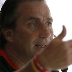 Juan Antonio Pizzi inicia viaje a Rusia: “Vamos con mucha ilusión”