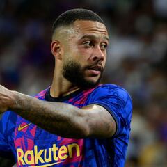 Memphis Depay, seventh in striking pecking order at Barcelona