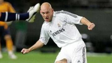 <b>DUDA PARA EL CLÁSICO.</b> Thomas Gravesen se recupera de una lesión en la pierna derecha.
